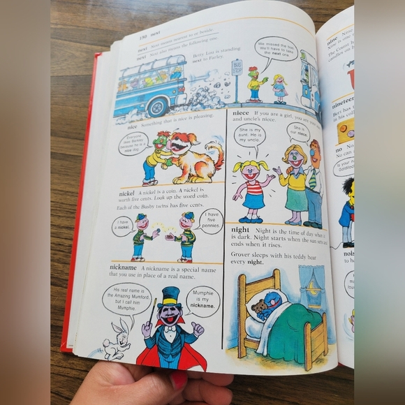 Vintage Sesame Street illustrated dictionary - Picture 3 of 7